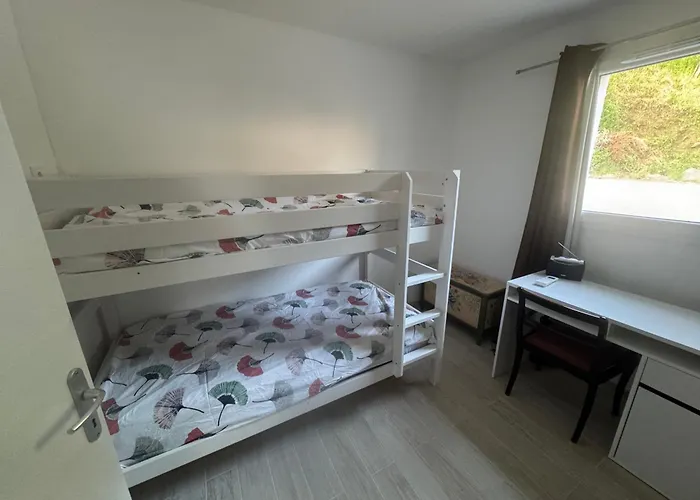 Noël En Corse Entre Et Maquis Indépendant