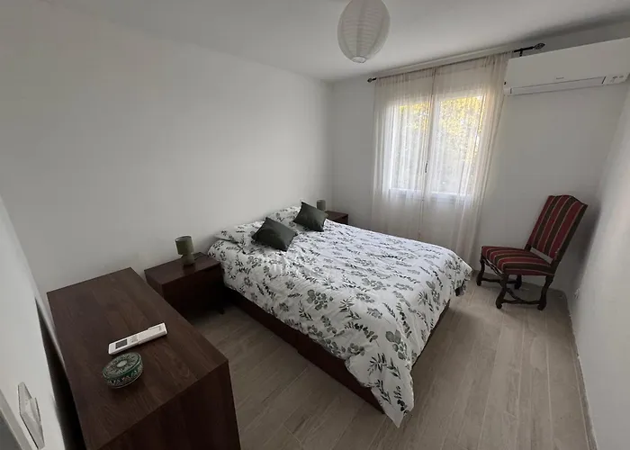 Noël En Corse Entre Et Maquis Indépendant Coti-Chiavari (Corsica)